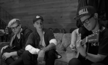 Skrillex Acustico