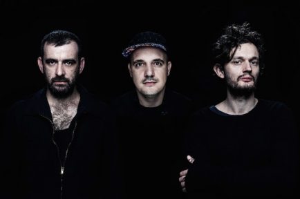 MODERAT